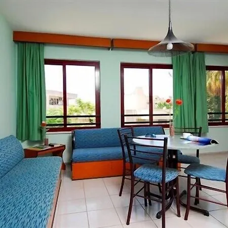 Aparthotel Caprice 2*