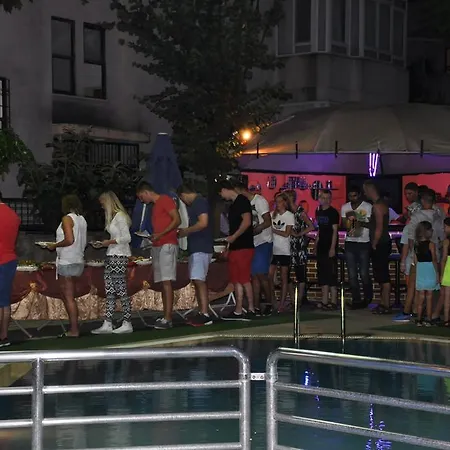 Lägenhetshotell Caprice